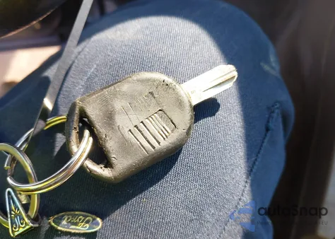 2002 Ford Explorer Xlt from USA, damaged, VIN 1FMZU73E52ZB02450